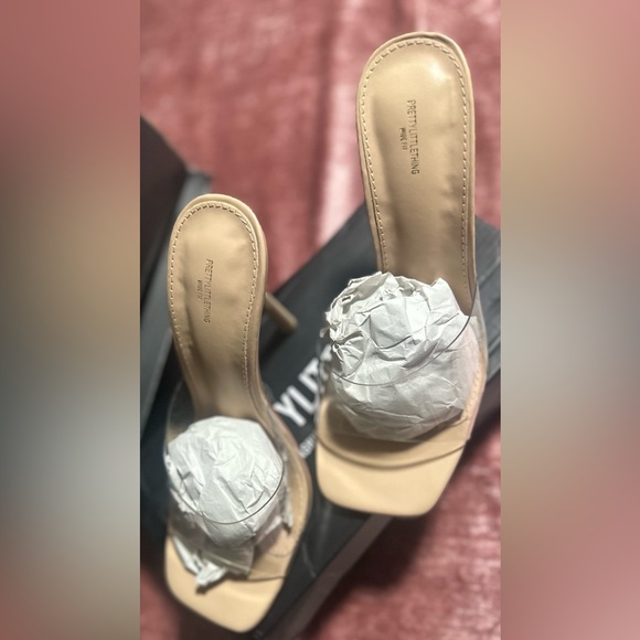 PrettyLittleThing, Nude/Clear, Size US7/UK5 - Picture 2 of 4